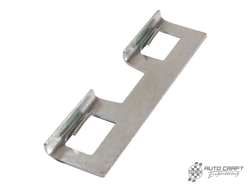 Cargo floor latch plate - Type 2, >67
