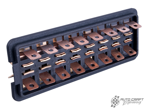 [211-937-037] Fuse Box, 8 fuse, spade terminal - Type 2, 60>67