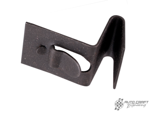 [111-937-591] Fuse box retaining clip - Type 1, 60>71, Type 2, 60>67